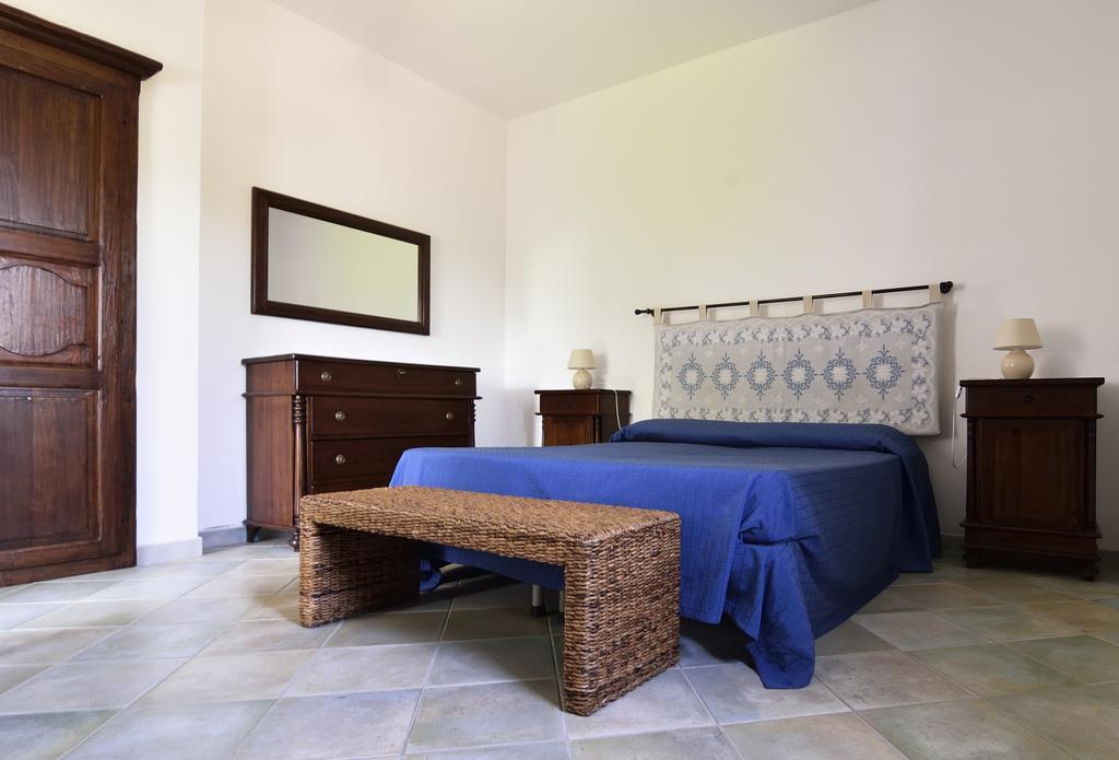 Agriturismo Guthiddai โอเลียนา ห้อง รูปภาพ