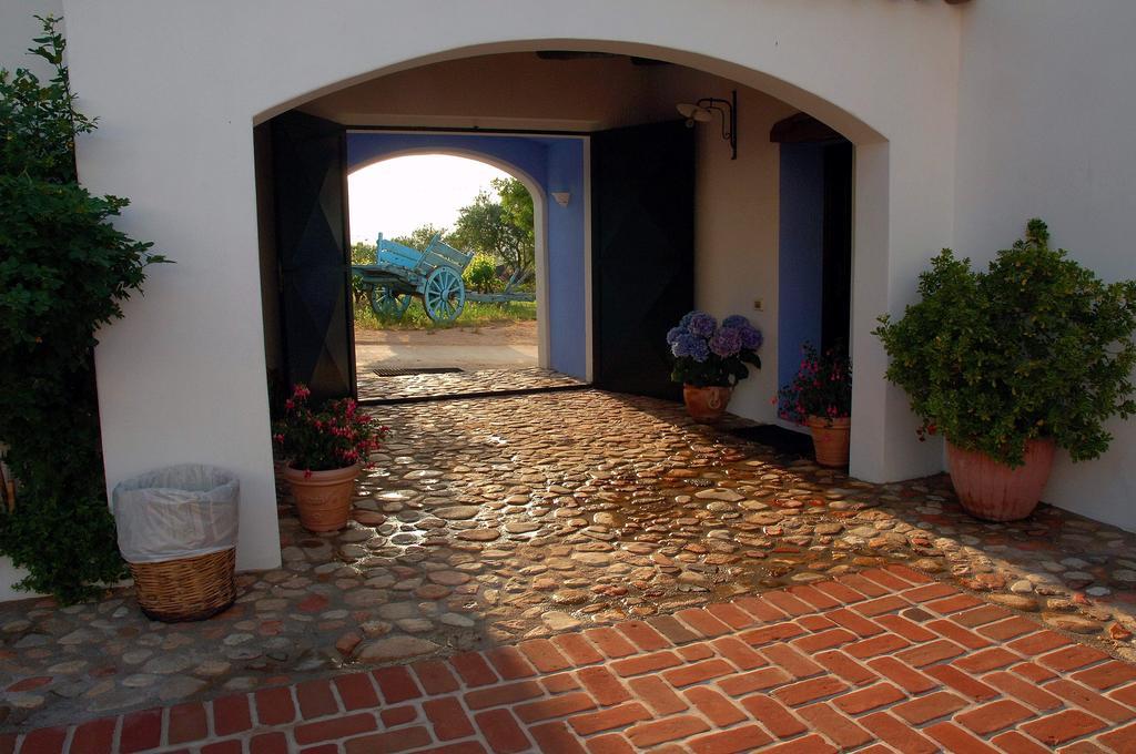 Agriturismo Guthiddai โอเลียนา ภายนอก รูปภาพ