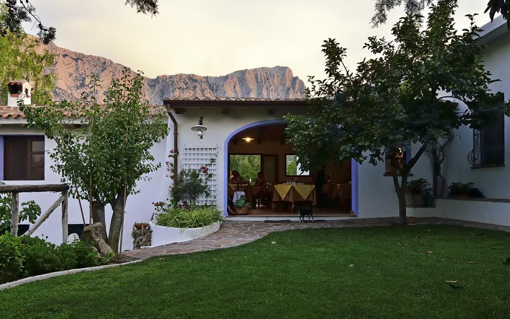Agriturismo Guthiddai โอเลียนา ภายนอก รูปภาพ