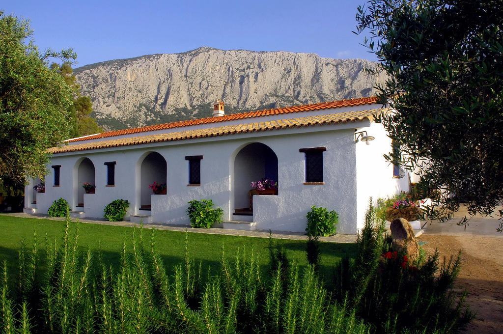 Agriturismo Guthiddai โอเลียนา ภายนอก รูปภาพ